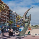 Comfortable With A Swimming Pool, 250m To The Sea. Appartement