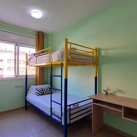 Comfortable With A Swimming Pool, 250m To The Sea. Apartment