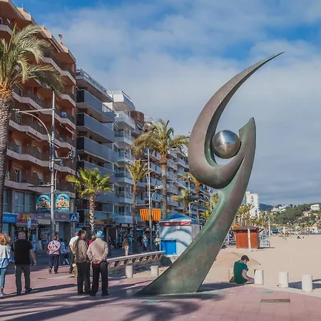 Comfortable With A Swimming Pool, 250m To The Sea. Appartement