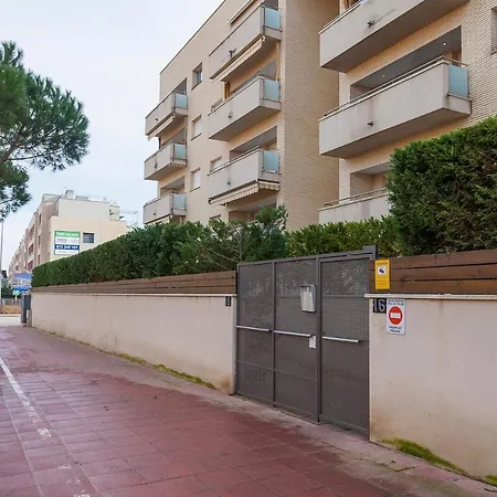 Comfortable With A Swimming Pool, 250m To The Sea. Apartamento Lloret de Mar